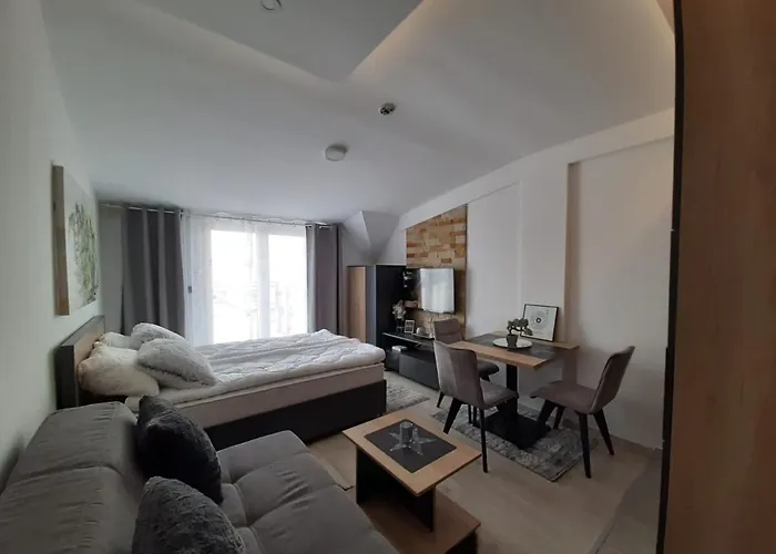 Teonalux Milmari P84 Apartament *