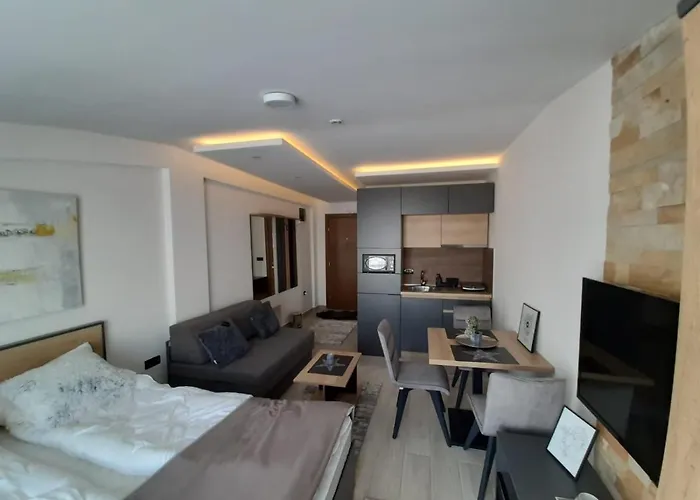 Teonalux Milmari P84 Apartament *